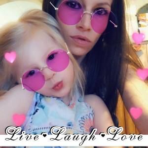 Meet your Posher, Tonya